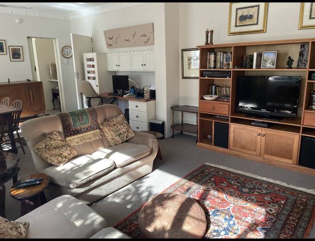 1 BEDROOM RETIREMENT UNIT FOR SALE IN ESSENWOOD